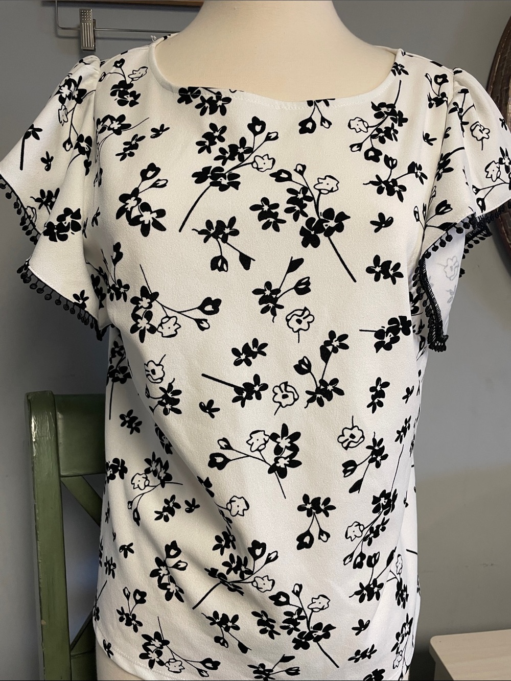 MELLODAY Red Tie-Neck Short Sleeve Blouse